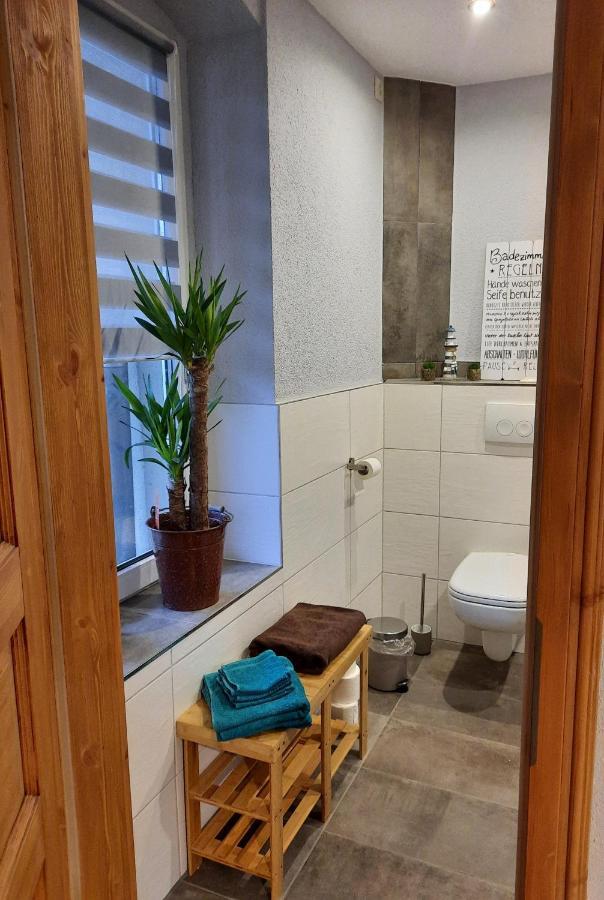 Апартаменты Urlaub Im Friseursalon Зебниц Экстерьер фото